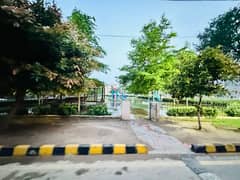 FACING PARK HOT LOCATION 5 MARLA PLOT IN TULIP EXT BLOCK