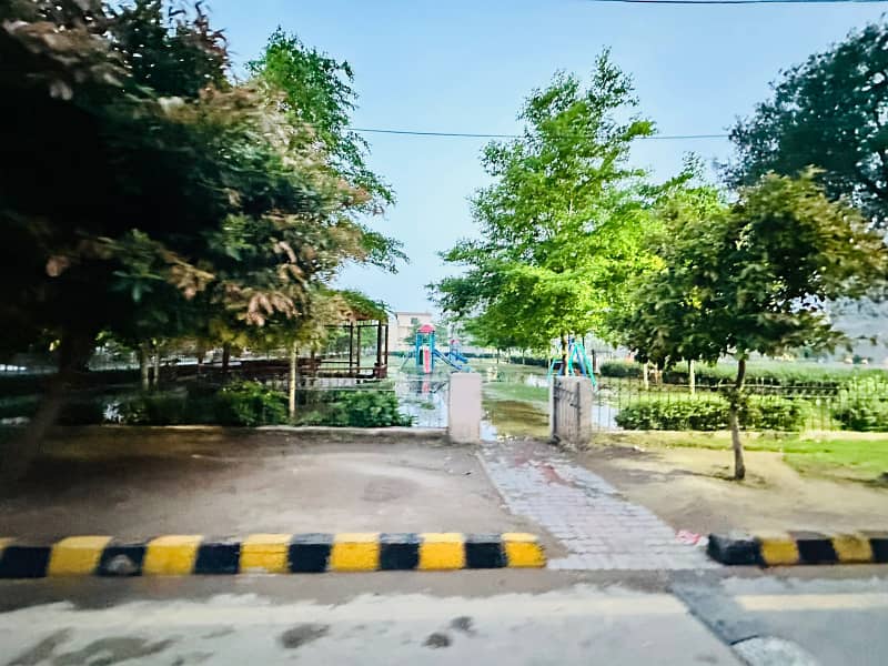 FACING PARK HOT LOCATION 5 MARLA PLOT IN TULIP EXT BLOCK 0
