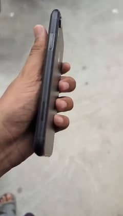iPhone XR 64gb factory unlock non pta