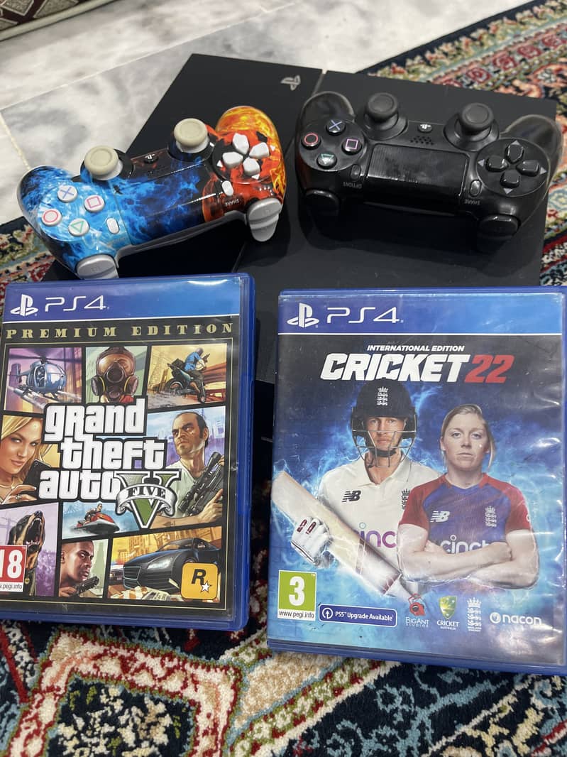 ps4 used , two controllers and one game gta 5 full new condition 0