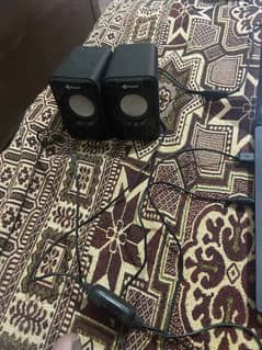 Buffer and headphone