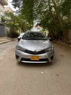 Toyota Corolla Altis 1.6 2014 automatic transmission perfect condition
