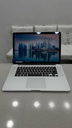 MACBOOK