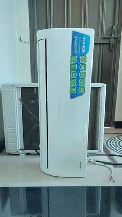 Hyundai 1 Ton Inverter AC For Sale in Excellent Condition!