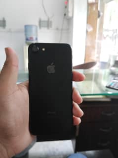 i phone 7 32 gb pta proved 10 by 8 condition