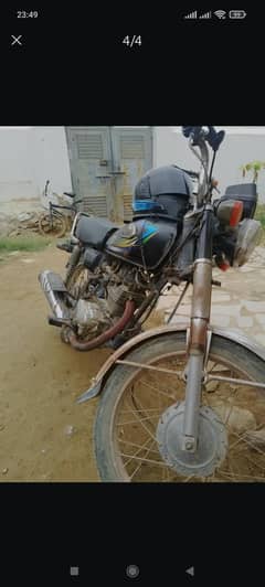 125