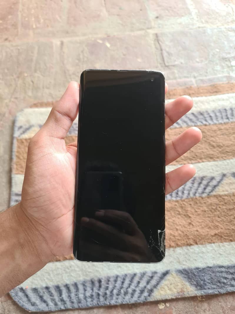 DOCOMO F51A (5G) READ ADD (/EXCHANGE POSSIBLE) 9