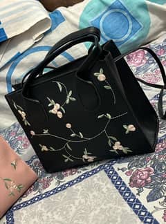 A bag with full luxury stylish designs