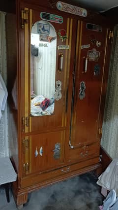 safe almari used