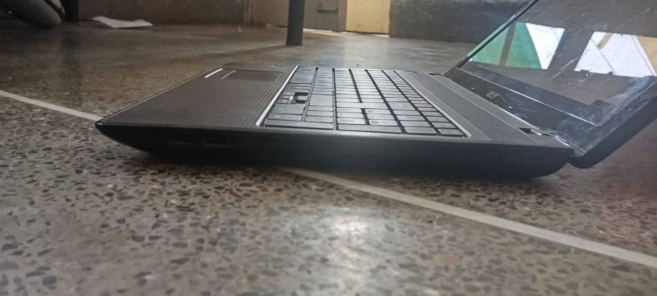 Laptop  core i3 in very good condition 4