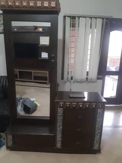Dressing table