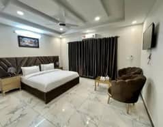 family and couple Room for rent