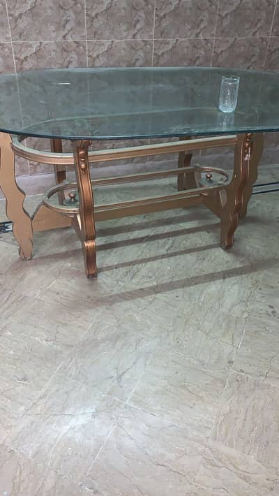 table and chairs