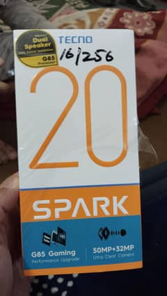 Techno Spark 20 ,16GB RAM, 256 GB Memory, 50MP +32 MP , with Charger