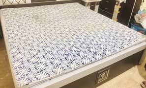 King size mattress (6x6.5) (6 inch thick)