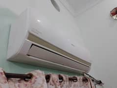 2 ac orient or Kenwood like new condition