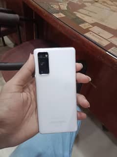Samsung S20 Fe 8/128 with box