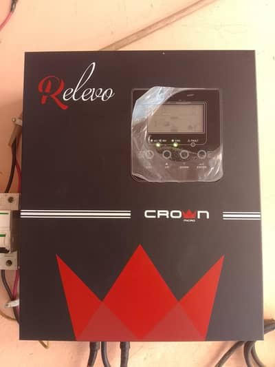 Crown inverter 1400va in Mint condition  2 month use