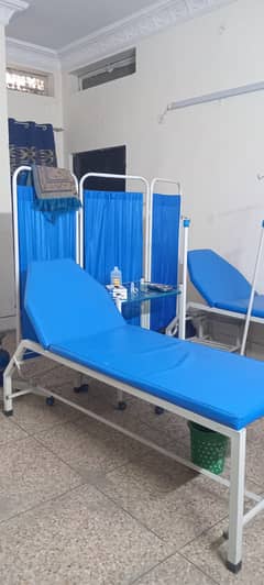 Clinic For Sale / Clinic Ka Saman For Sale Use Like New only 4 months