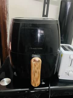 Airfryer and toaster