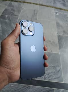 iPhone 15 pro max blue titanium 100% 67 cycles