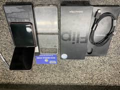 Samsung z flip 4 only screen broken all ok | URGENT SALE |