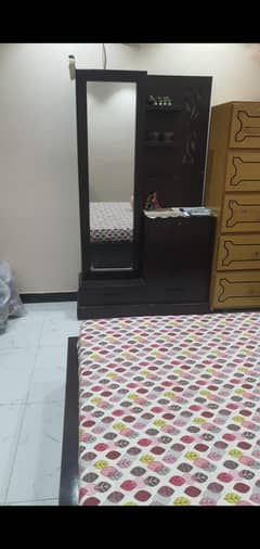 dressing table and 2 side tables