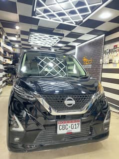 NISSAN