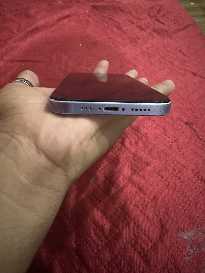 Iphone 12 * 64GB * non pta but zong sim working * Exchange possible 5