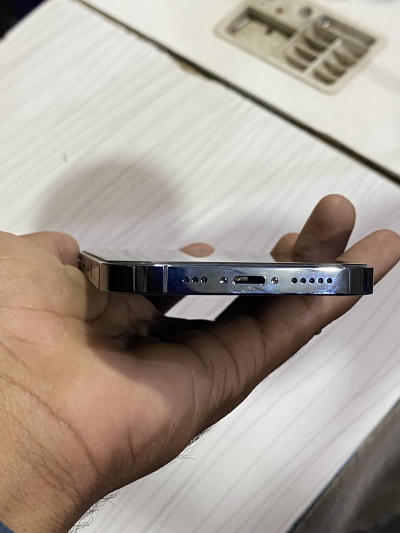 Iphone 12 pro non pta sim working with box 10/10 3