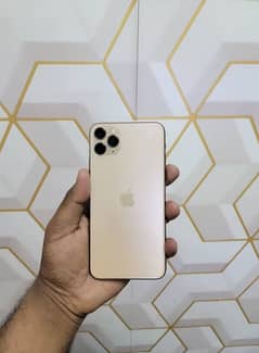 I phone 11 pro max 256 GB My WhatsApp Number 0326=7544=942
