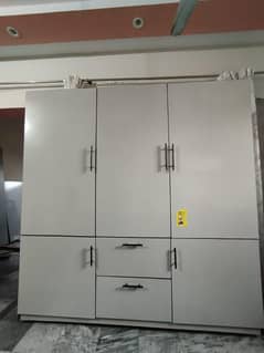 wardrobe/wooden wardrobe/almari/cupboard
