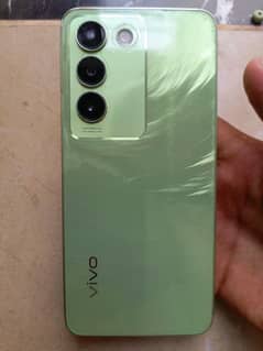 Vivo Y100.
