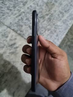 new mobile 10/10  6/128 gb hay