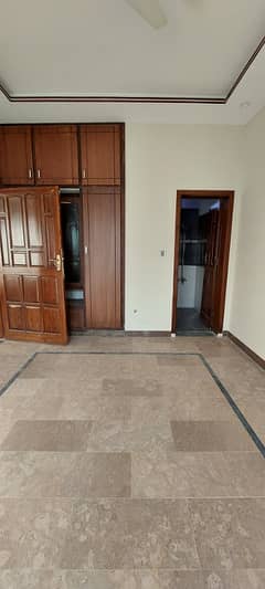 Room For Rent in G-13