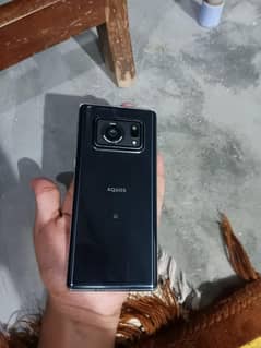 Aquos R6 12/128