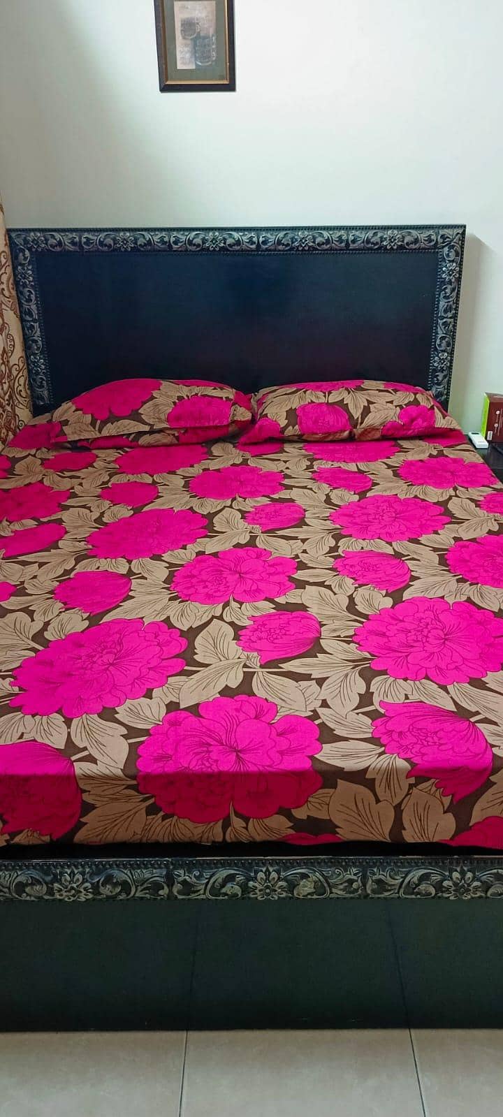 5/6.5 bed set with side table and dressing table and with mettres 1