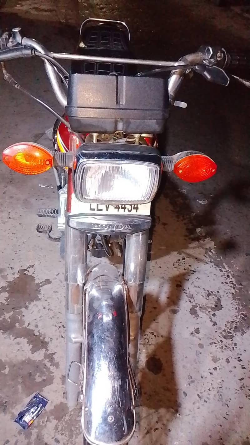 red color ka good condition 4