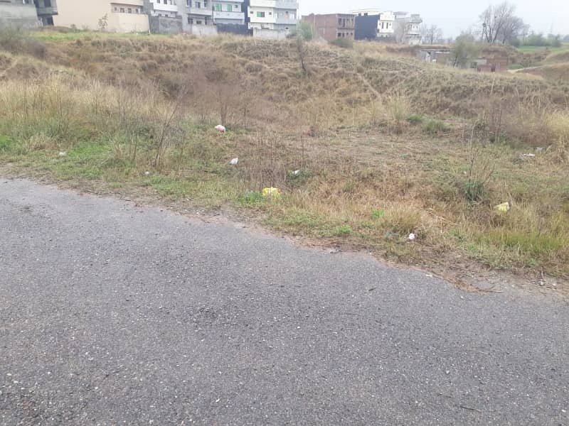 5 Marla plot Avabiale in I-15/4 0