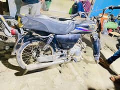 bike me engine me Kam ha Orr 1st owner ha