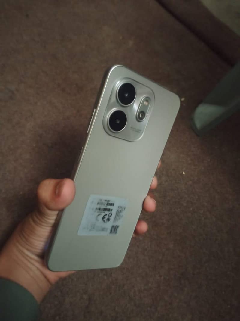 new only one month use mobile 1