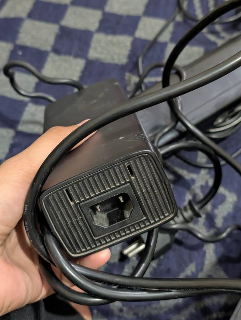 Xbox 360 E with 2 orignal controllers and Kinects 8