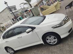 Honda city 2015 almost genuine condition car