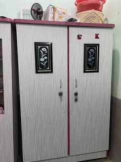 3 almari For sale