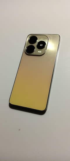 Techno spark 20 pro  what sapp 03365331852