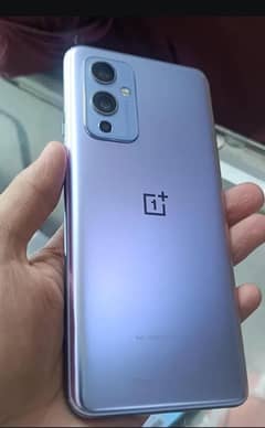 One plus 9 5G 12/256GB