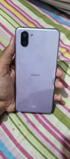 Sharp Aquos R3