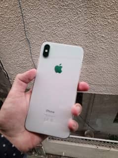 xs max