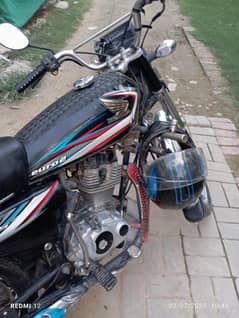 A Honda 125 Black colour lush original condition.