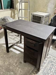 Office table wooden